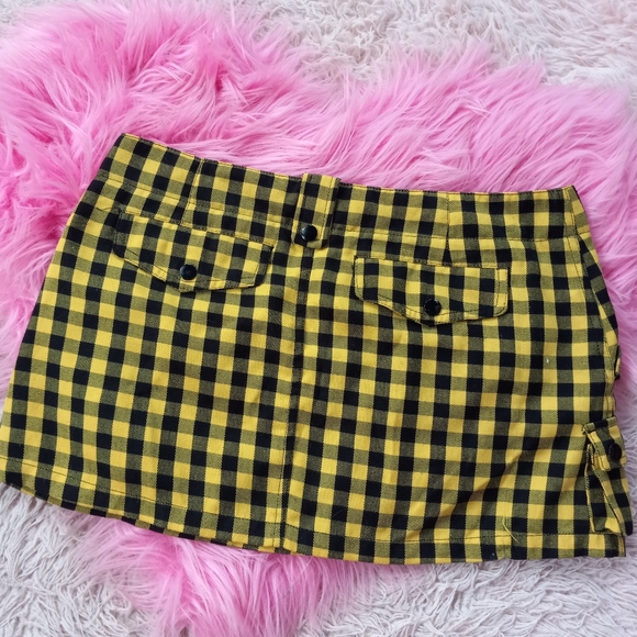 Clueless vibe Y2k Abbey Dawn by Avril Lavigne yellow & black plaid mini skirt! - Picture 5 of 6